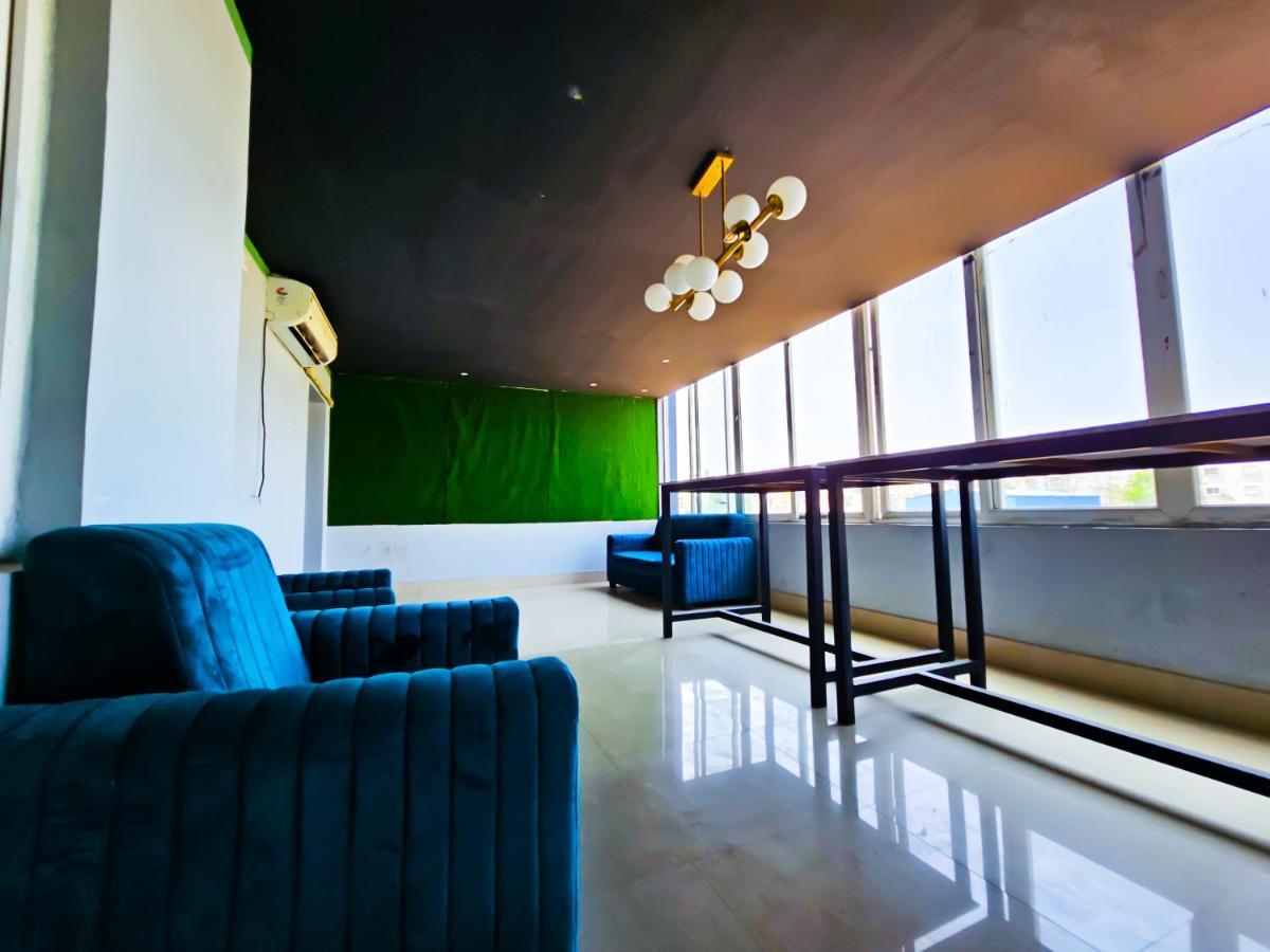 Neatflix And Chill Bhubaneswar